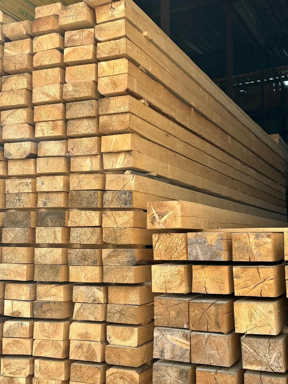 Купить Брус обрезной 90х190х6000 мм ТУ, 1 сорт
